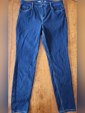 Old Navy Super Skinny High Rise Rockstar Jeans Size 14 GUC